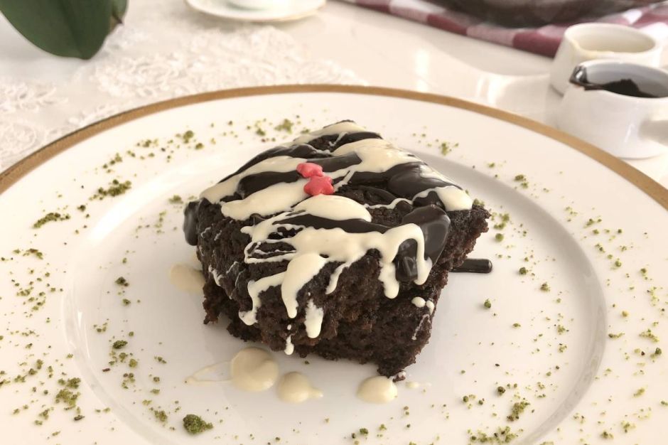brownie tadinda kakaolu islak kek tarifi nasil yapilir yemek com