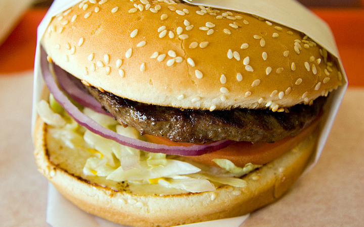 ulkeler-gore-bira-hamburger-fiyatlari-2