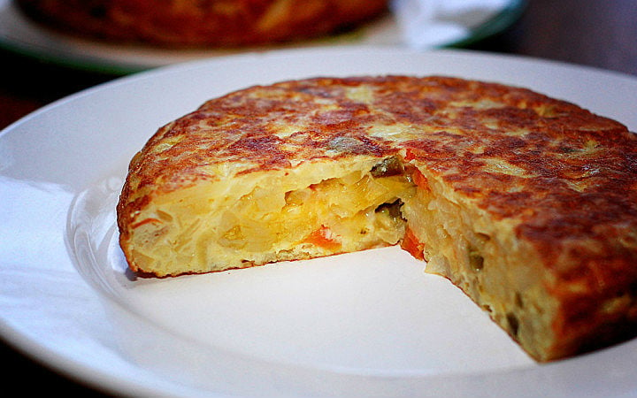 patatesli-omlet-tarifi-1
