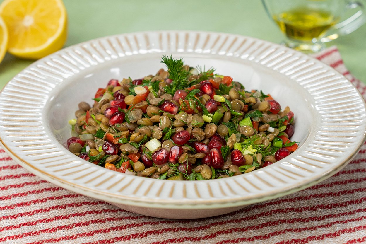 https://yemek.com/tarif/yesil-mercimek-salatasi | Yeşil Mercimek Salatası Tarifi