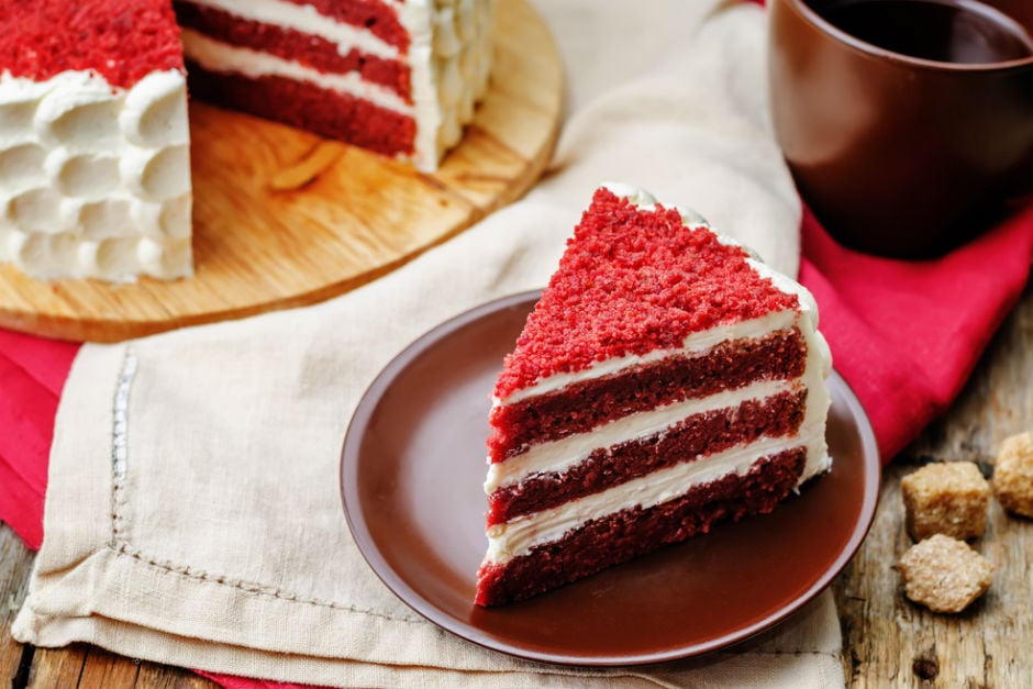 Red Velvet (Kadife Dokulu, Kırmızı) Pasta Tarifi