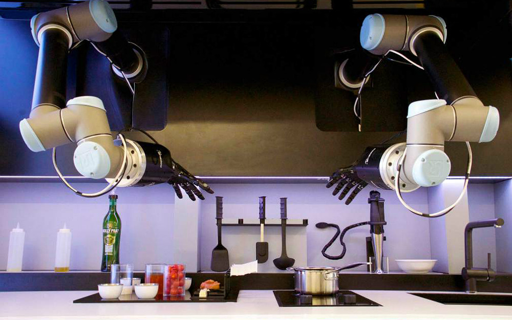 manset-yemek-yapabilen-robot