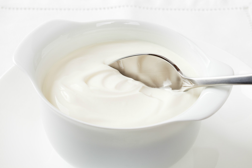 yogurt-kasikla-yenir-sofra-adabi
