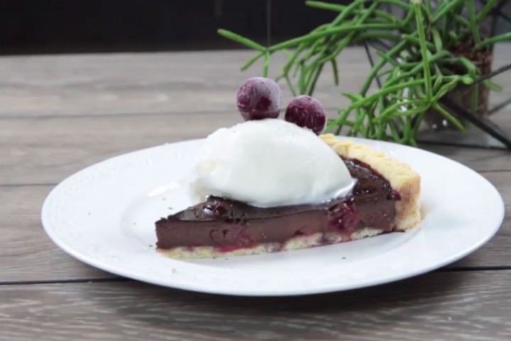 Vişneli Çikolatalı Tart Tarifi