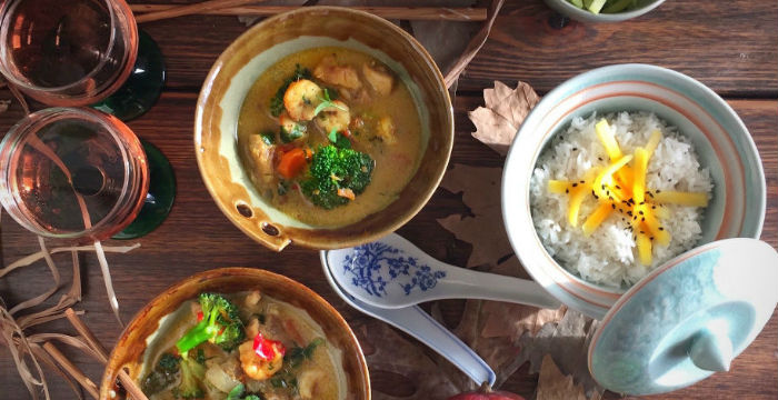Tavuk ve Karidesli Thai Köri
