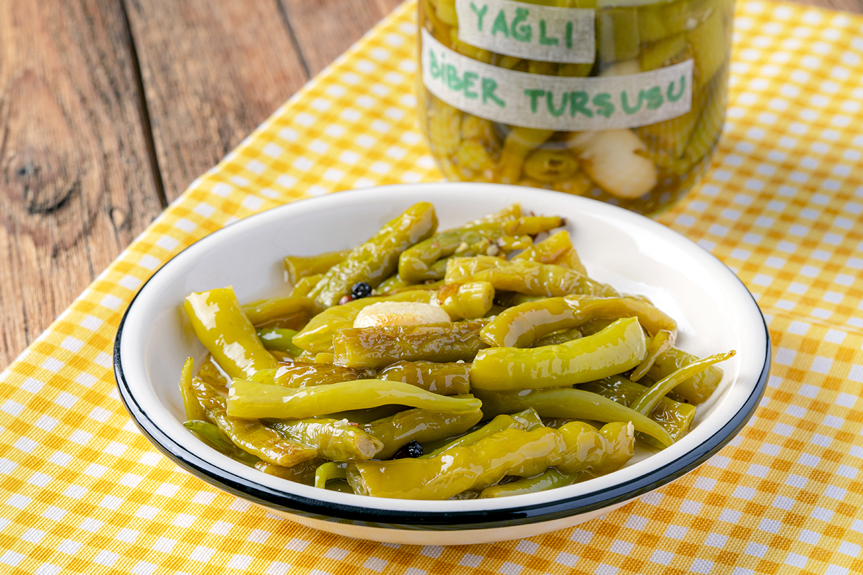 Yağlı Biber Turşusu Tarifi