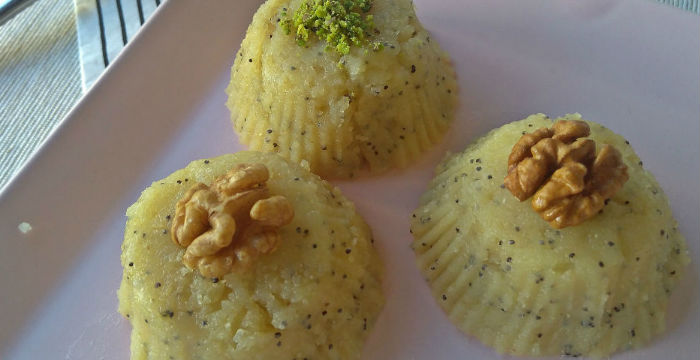 Haşhaşlı İrmik Helvası