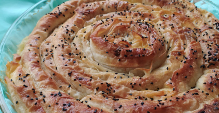 Pırasalı Peynirli Börek