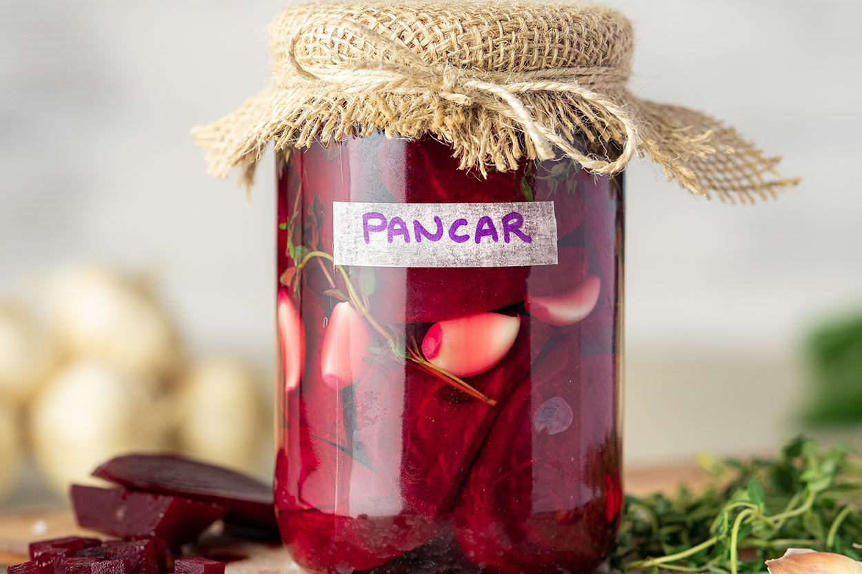 Kırmızı Pancar Turşusu Tarifi