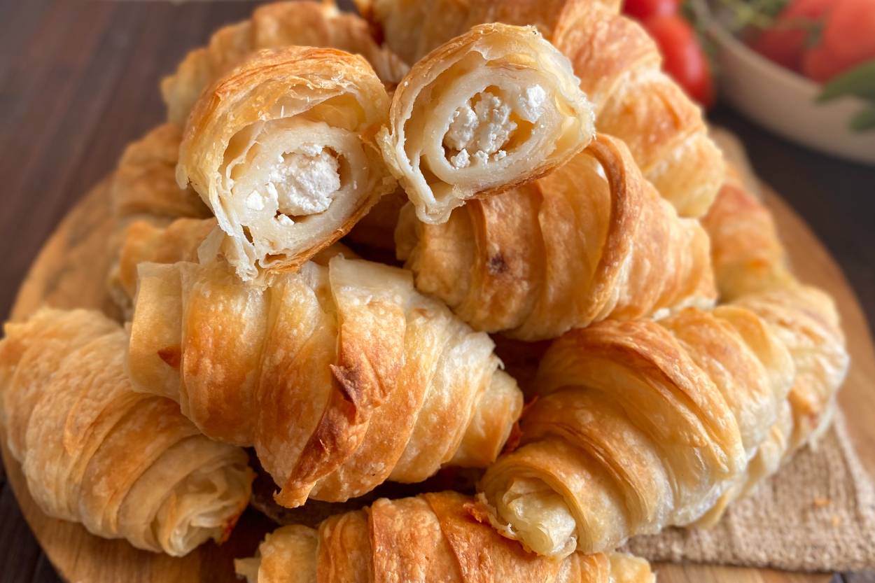 Hazır Yufkadan Katmer Börek Tarifi