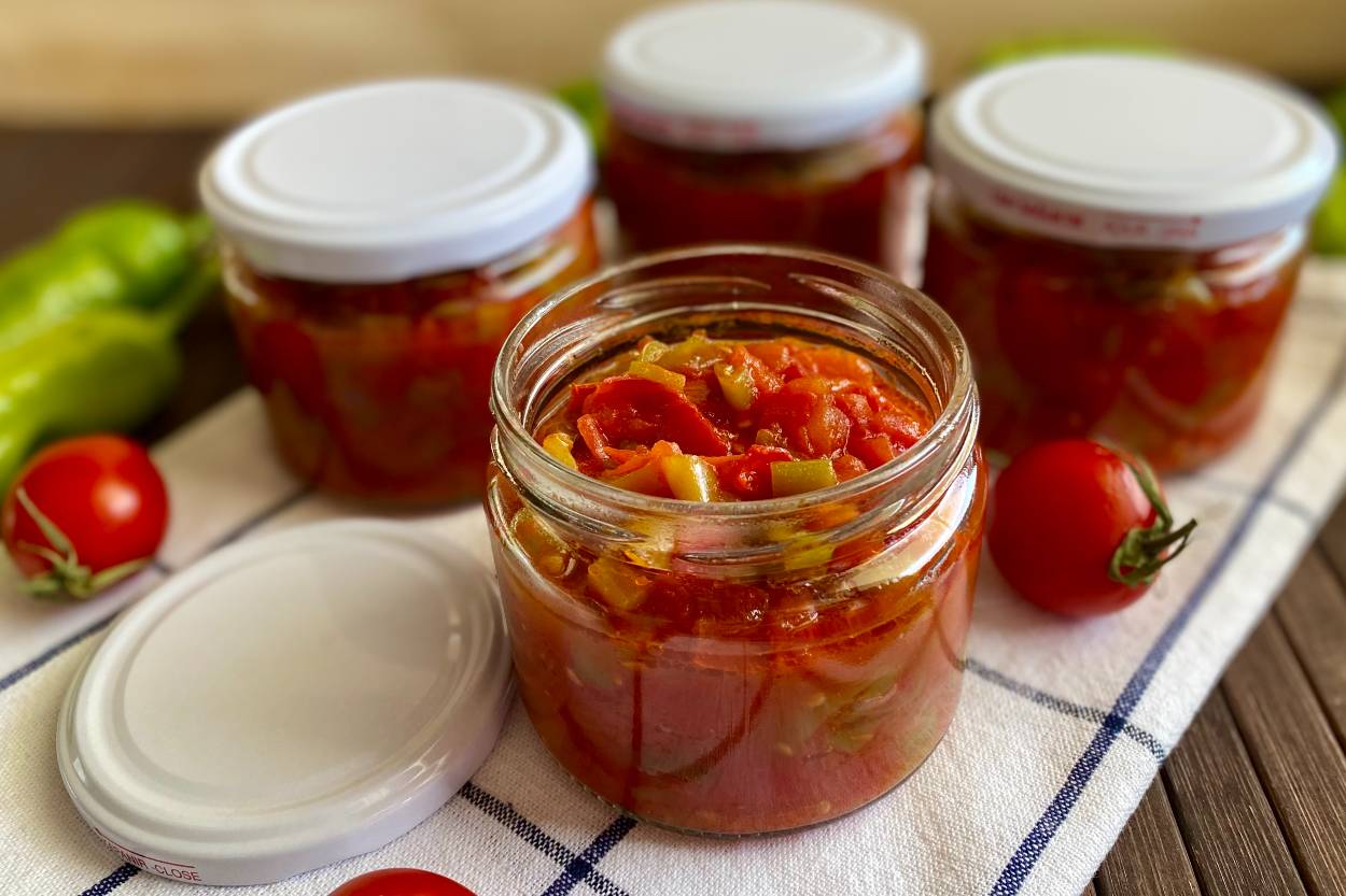 Konserve Menemen Tarifi