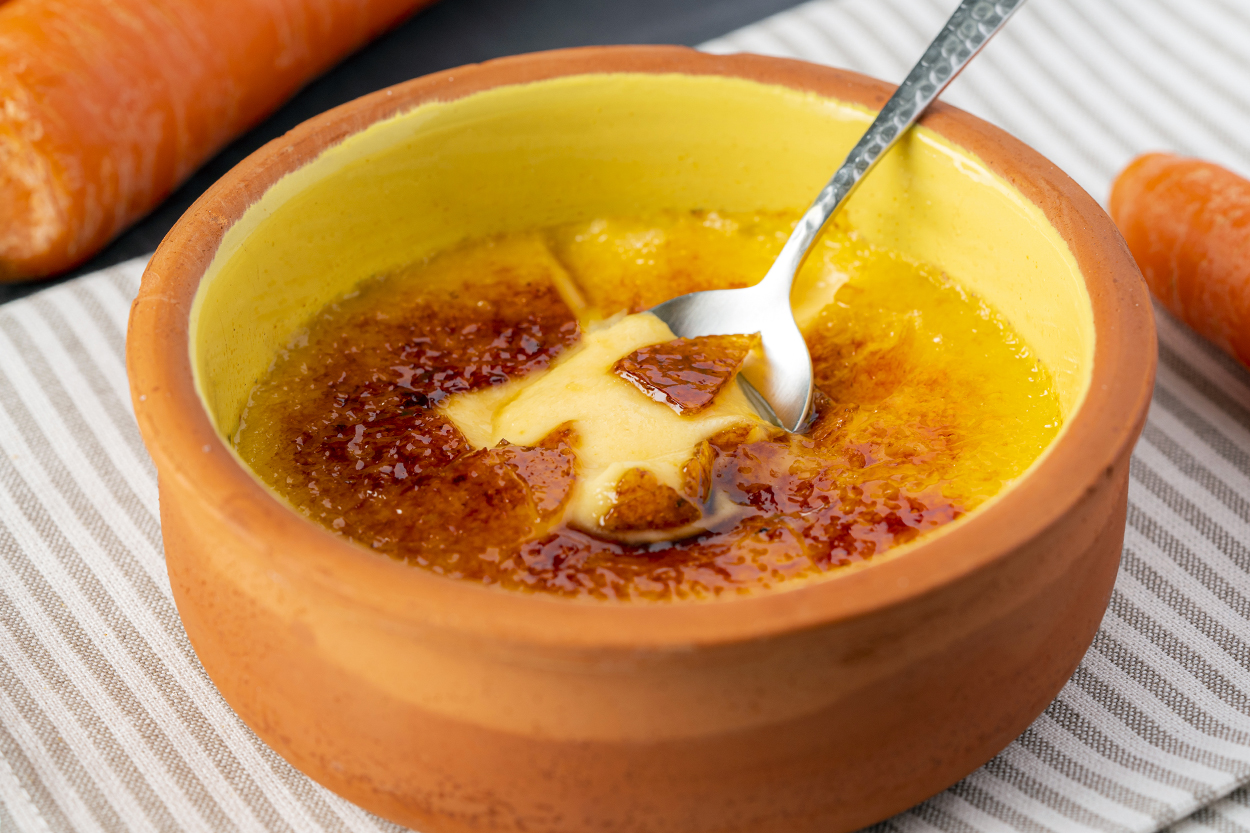 Havuçlu ve Mısır Unlu Creme Brulee Tarifi