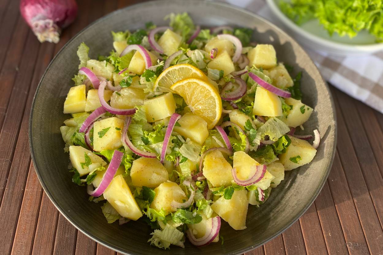 Marullu Patates Salatası Tarifi