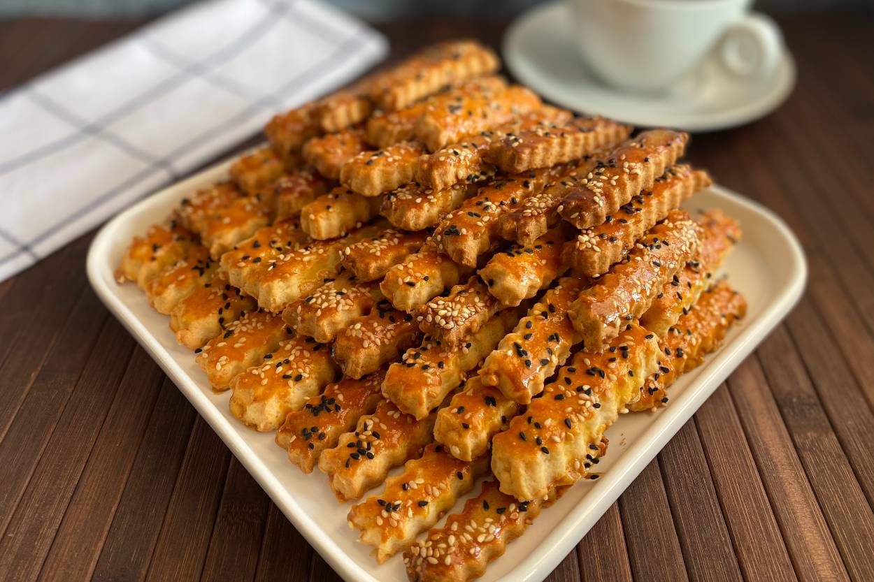 Kıyır Kıyır Tuzlu Pasta Tarifi