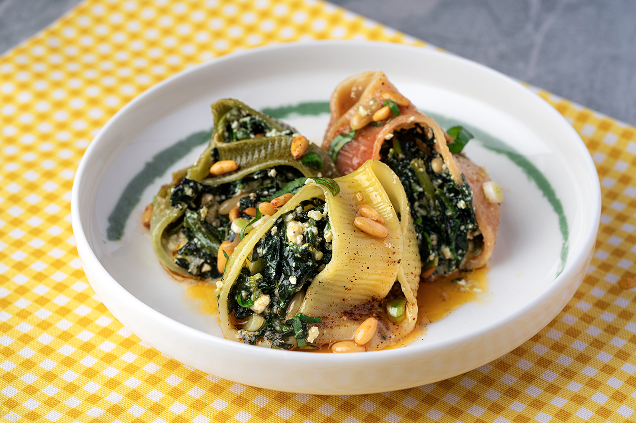 Ispanak Dolgulu Makarna Tarifi