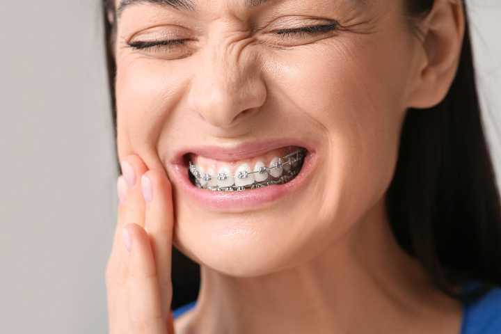 Diş teli ağrısına ne iyi gelir?
