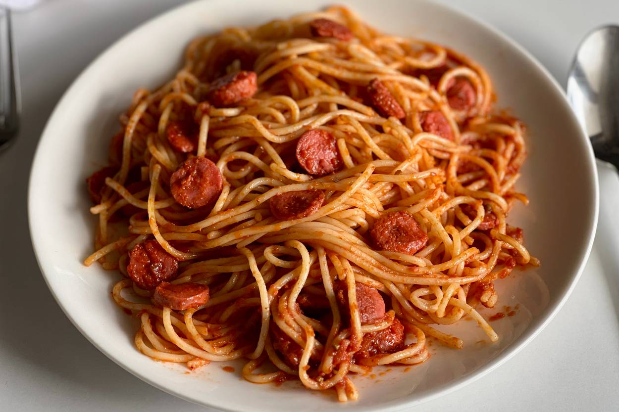 Sosisli Makarna Tarifi