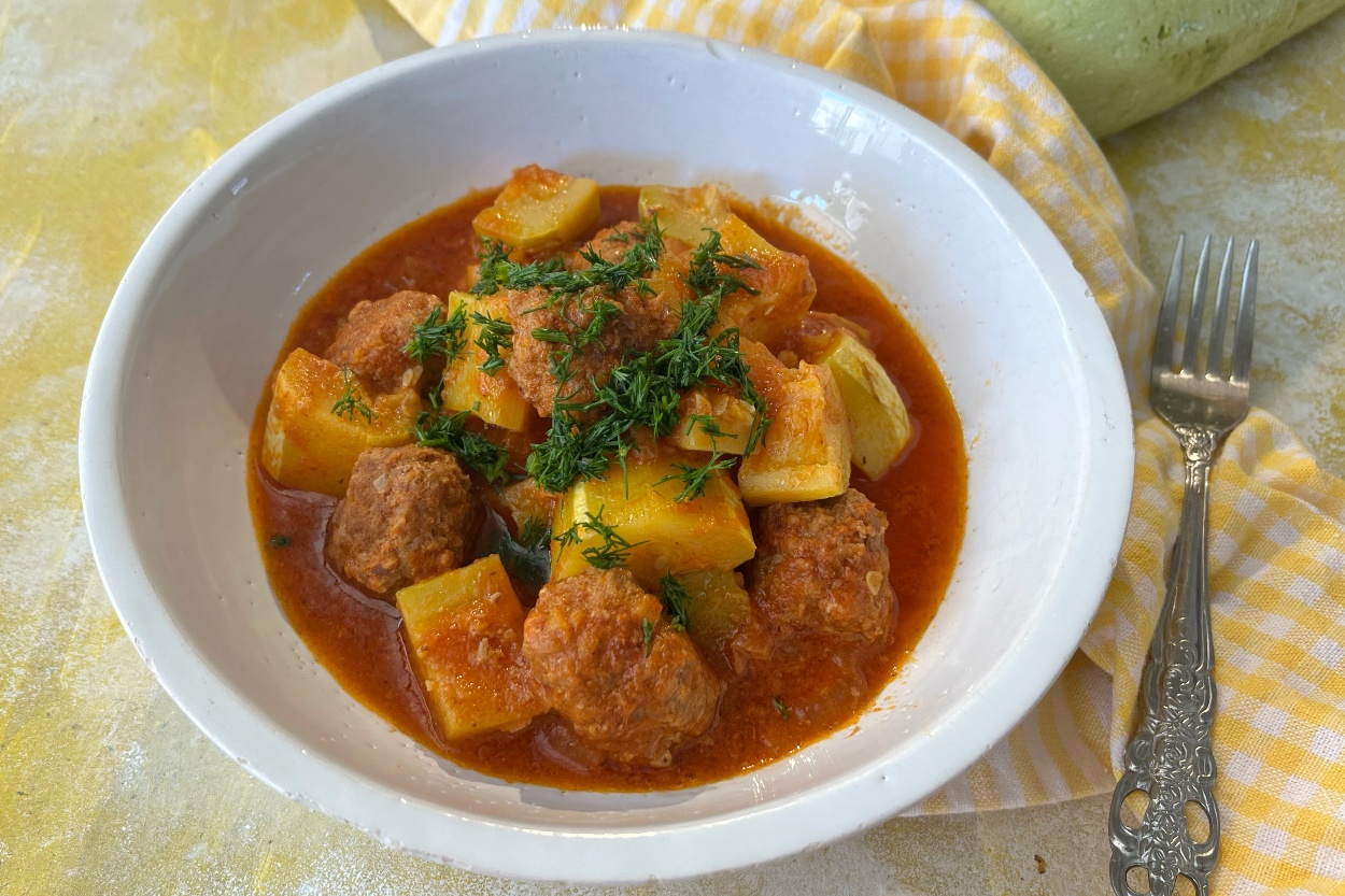 Köfteli Kabak Yemeği Tarifi