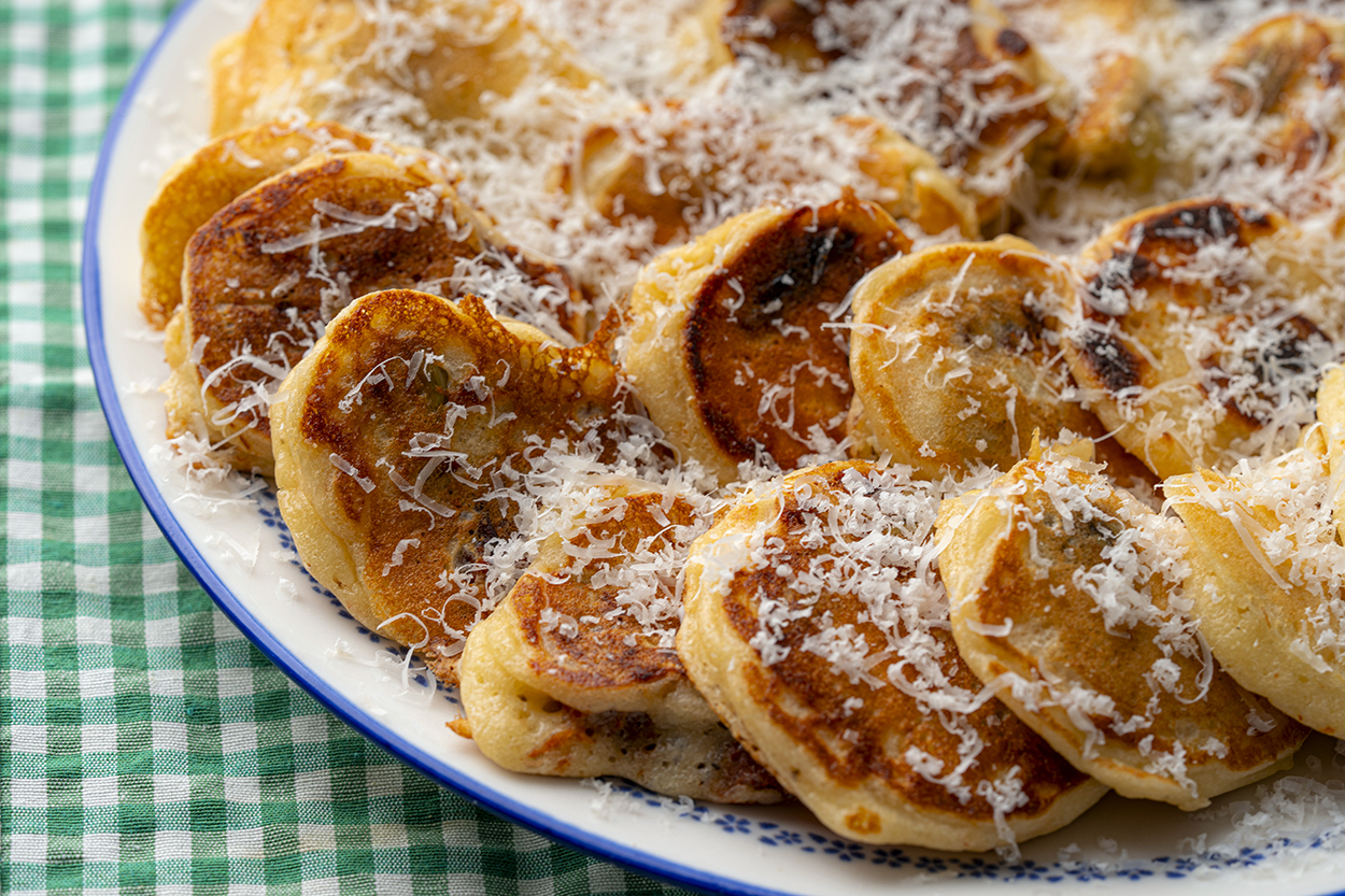 Kuru Domatesli Zeytinli Mini Pankek Tarifi