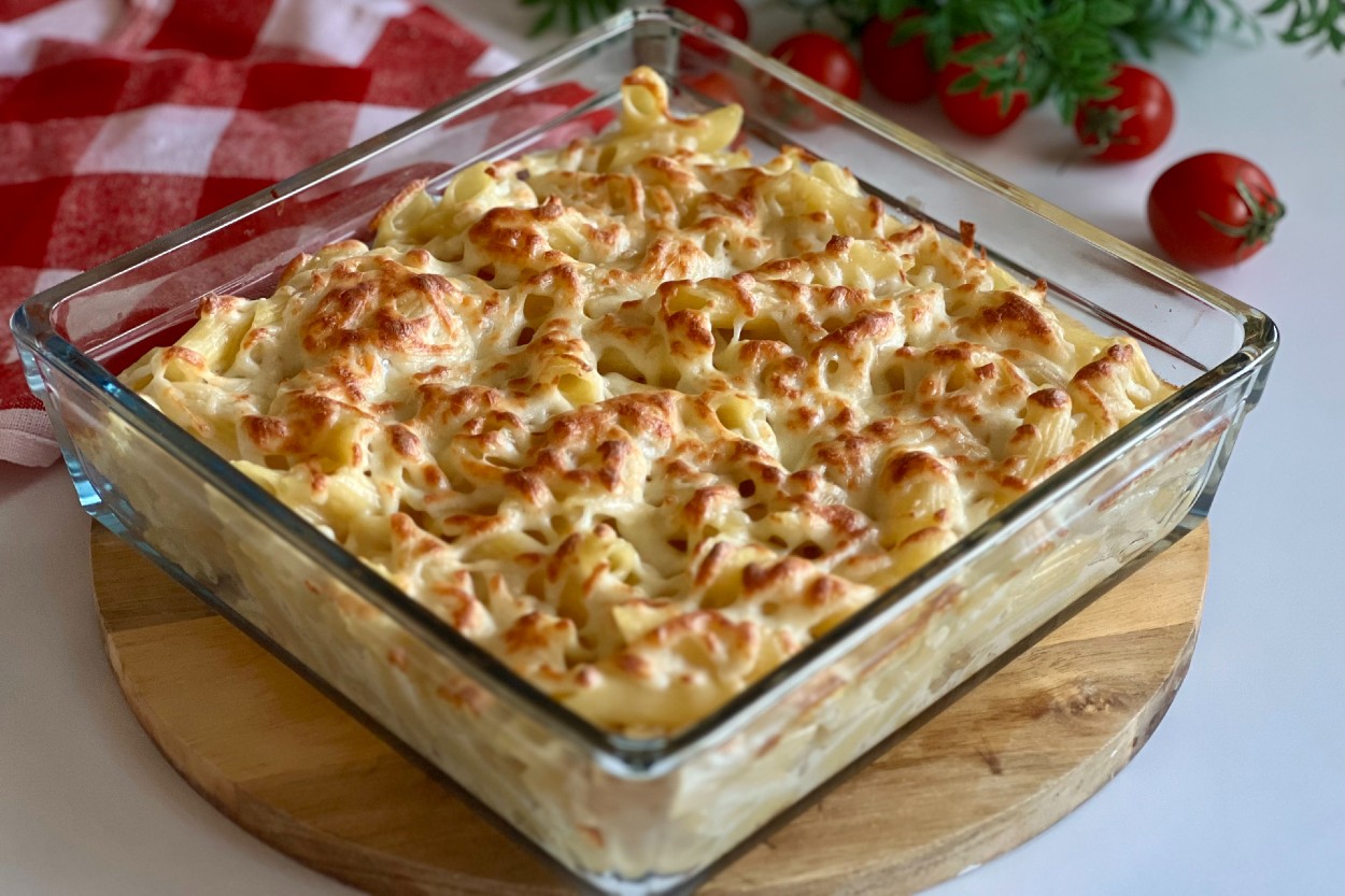 Beşamel Soslu Fırın Makarna Tarifi