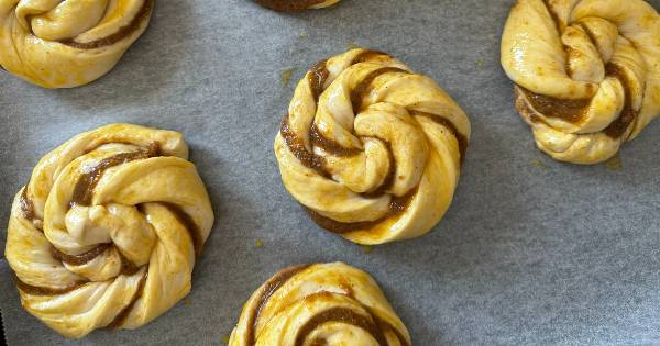 Haşhaş Ezmeli Çörek Aşama 8