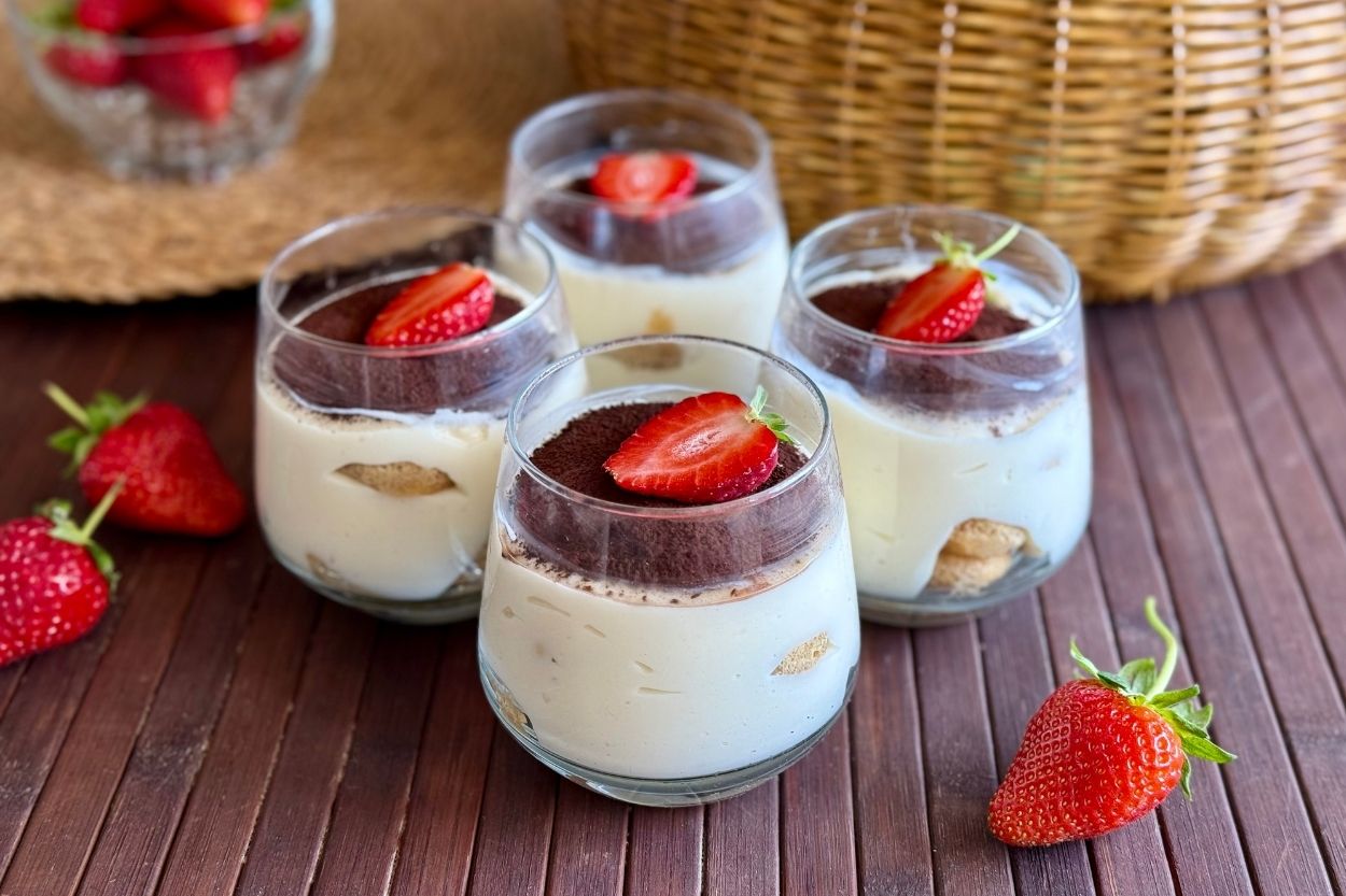 Bardakta Tiramisu Tarifi