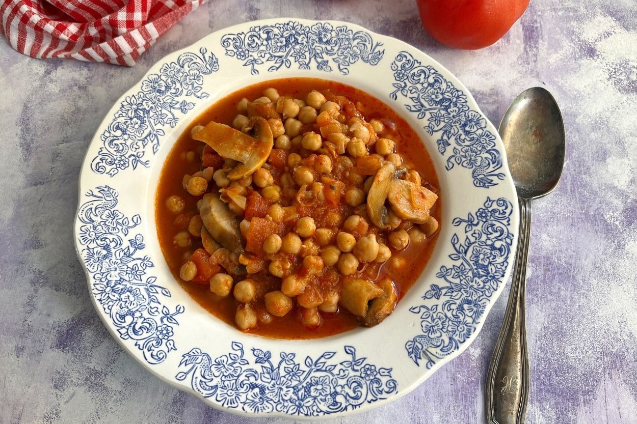 Mantarlı Nohut Yemeği Tarifi