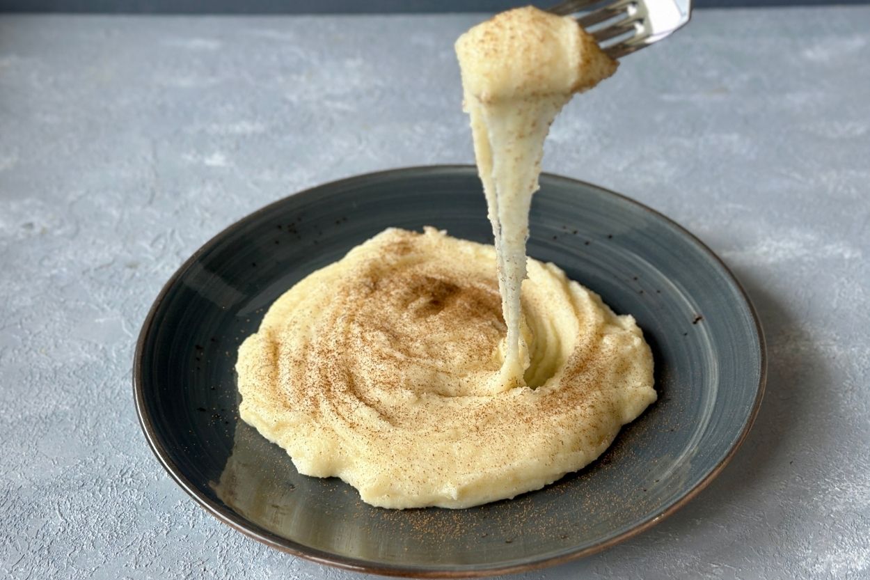 Peynirli İrmik Helvası Tarifi