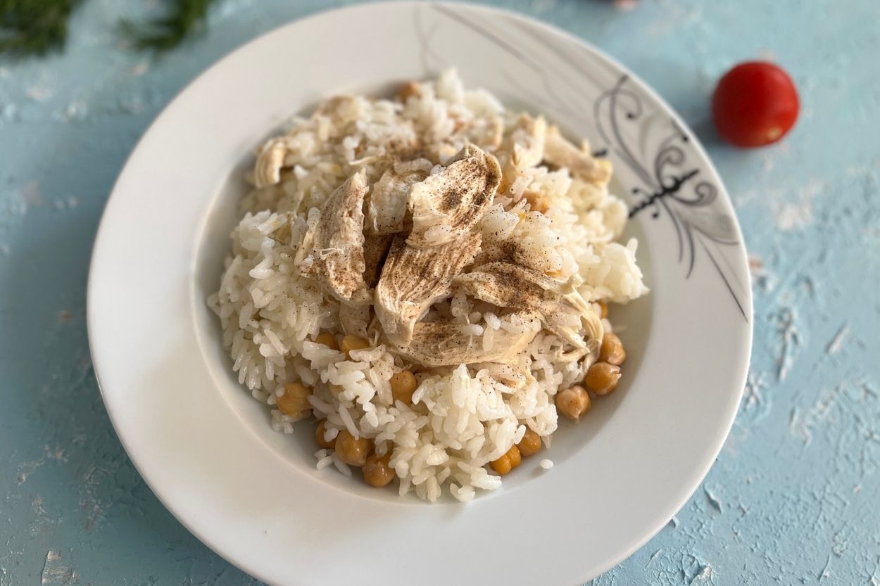 Sokak Pilavı Tarifi