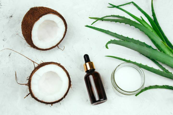 Hindistan Cevizi Yağı ve Aloe Vera Maskesi