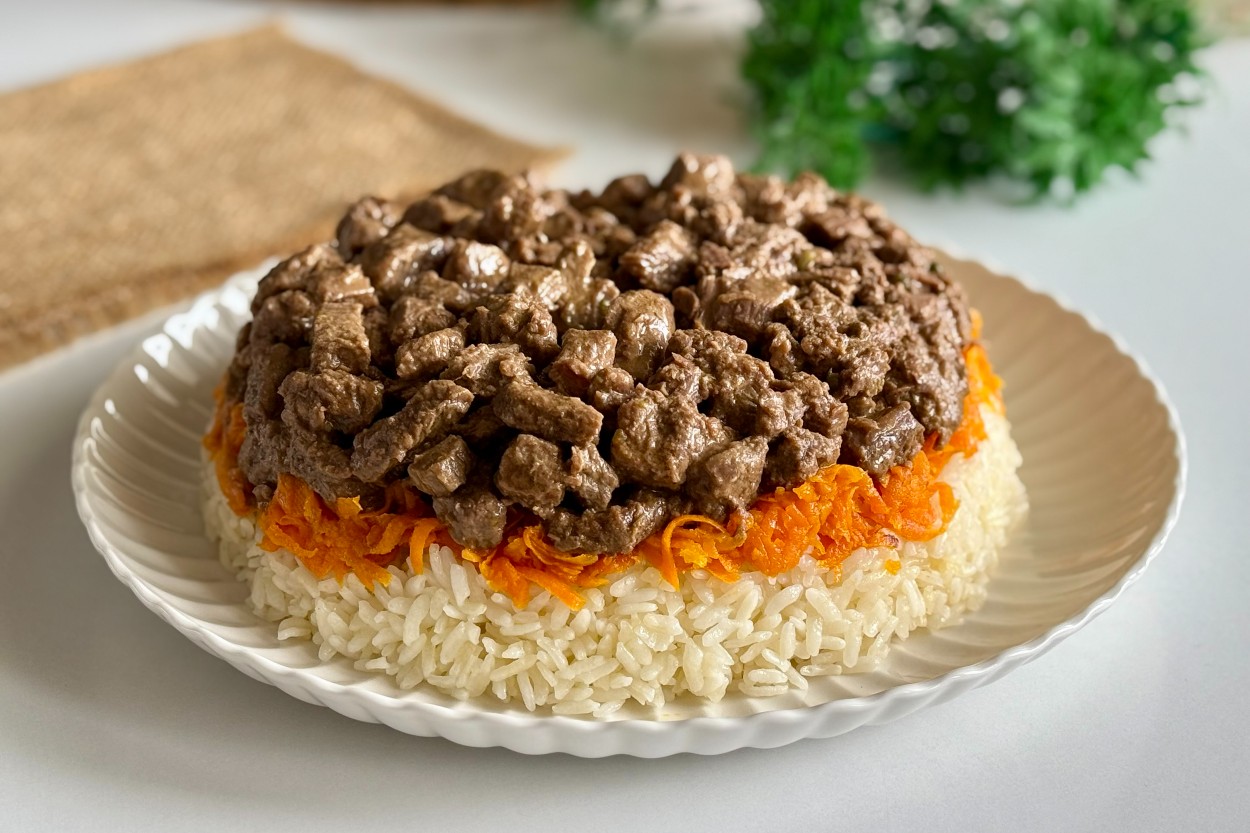 Etli, Havuçlu Pilav Tarifi