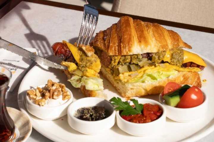 İra Bakery
