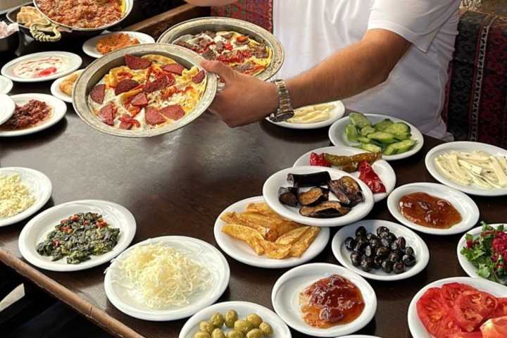 Meşhur Kahvaltıcı Kadri