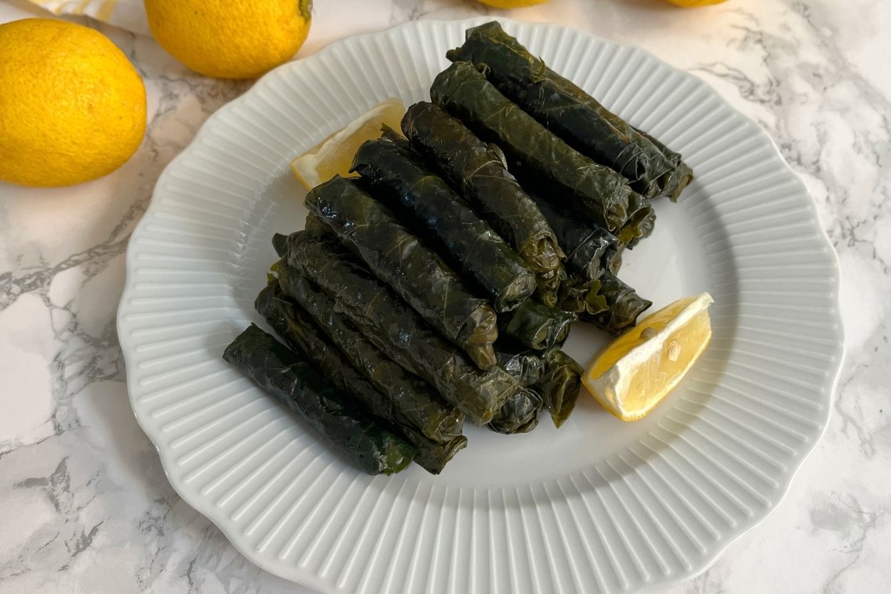 Dut Yaprağı Sarması Tarifi