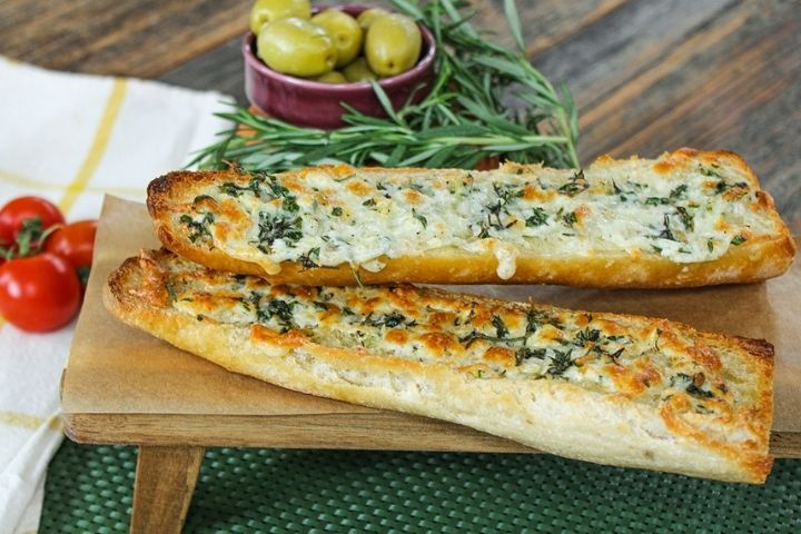 Sarımsaklı Ekmek