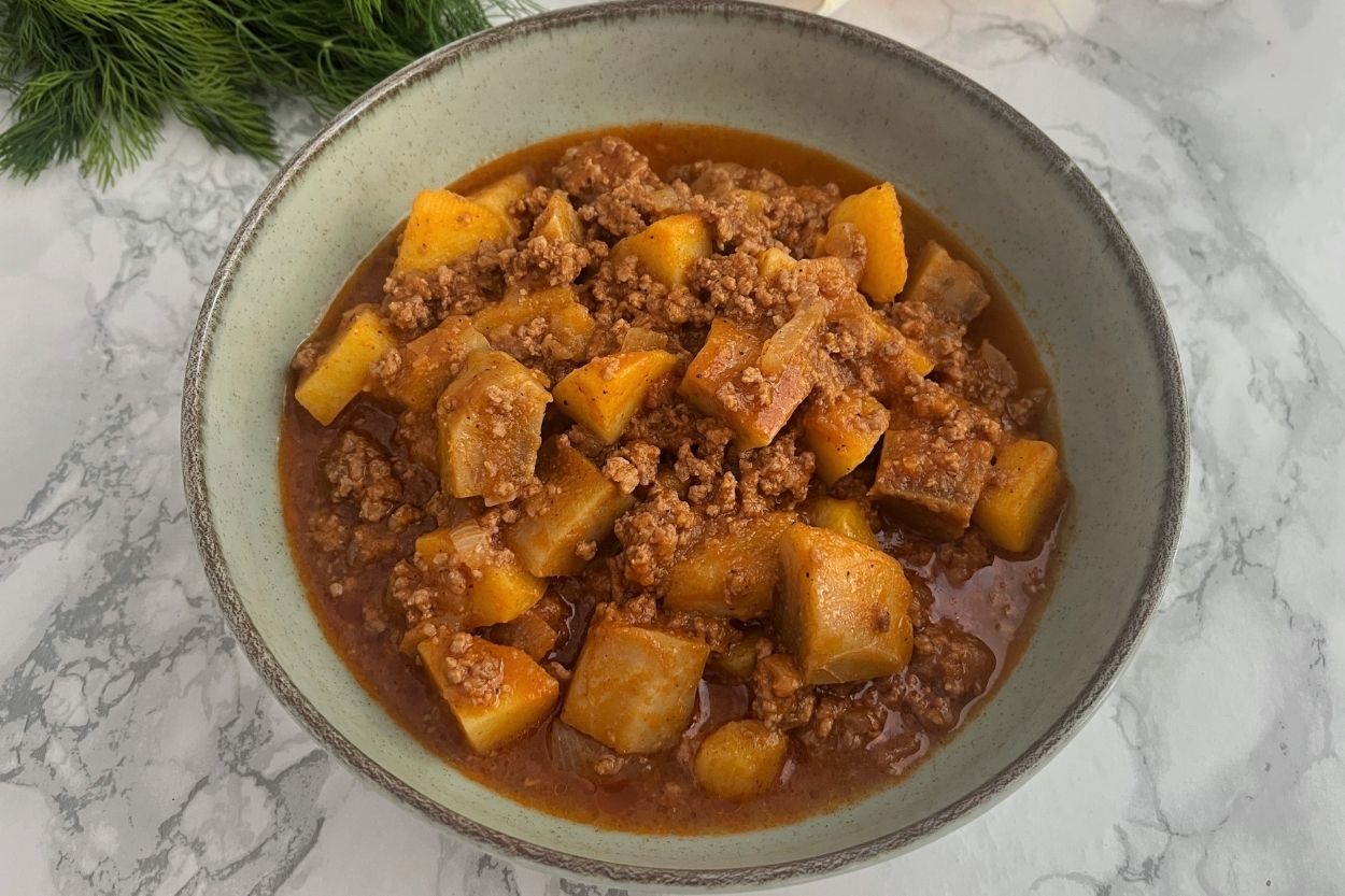 Kıymalı Enginar Yemeği Tarifi