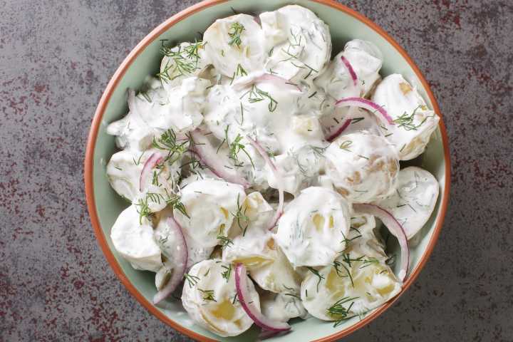 Çıtır “smashed” patates salatası tarifi