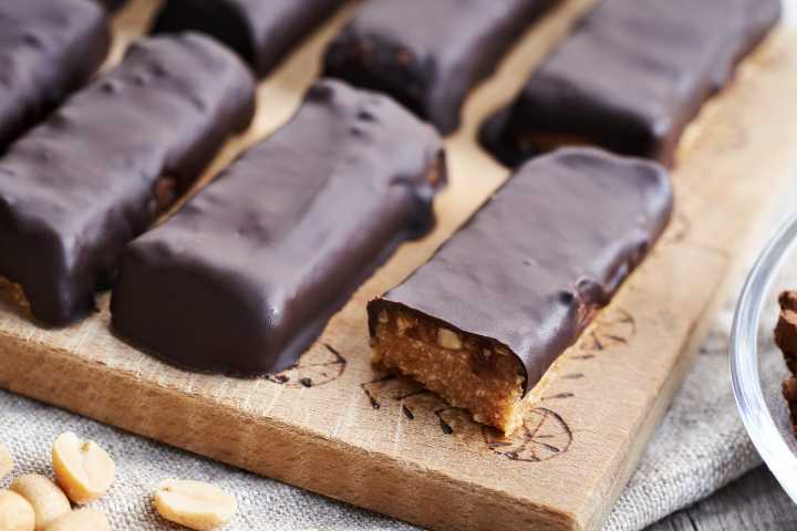 Date bark (Hurmalı çikolata kırığı) tarifi