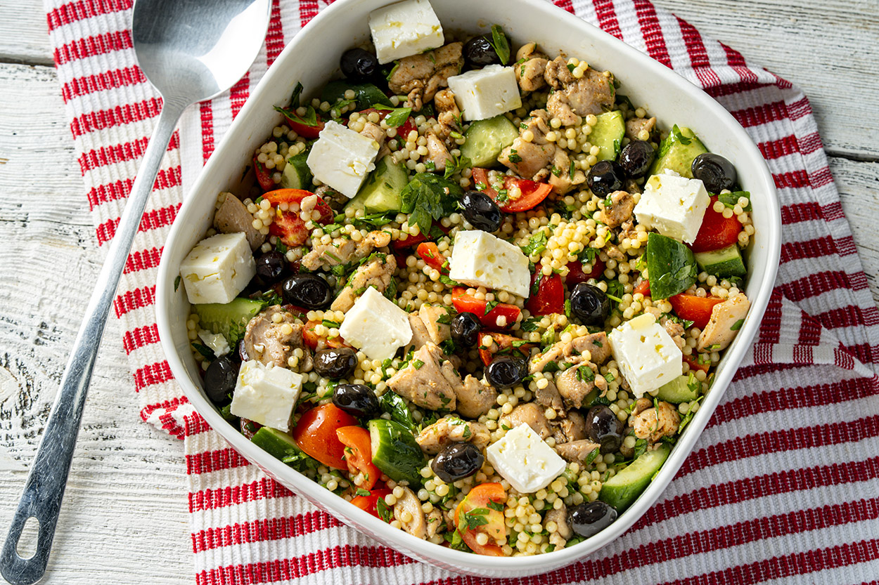 Tavuklu Kuskus Salatası Tarifi