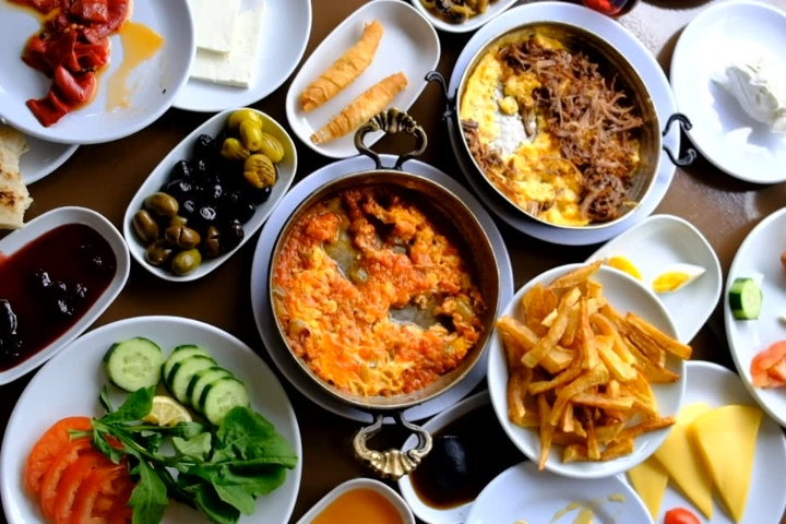 Van Konağı
