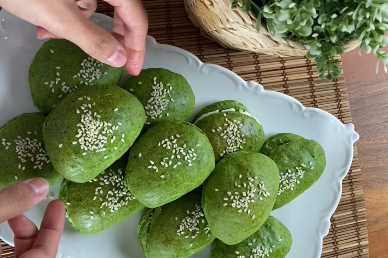 Labneli Kremalı Yeşil Poğaça Tarifi