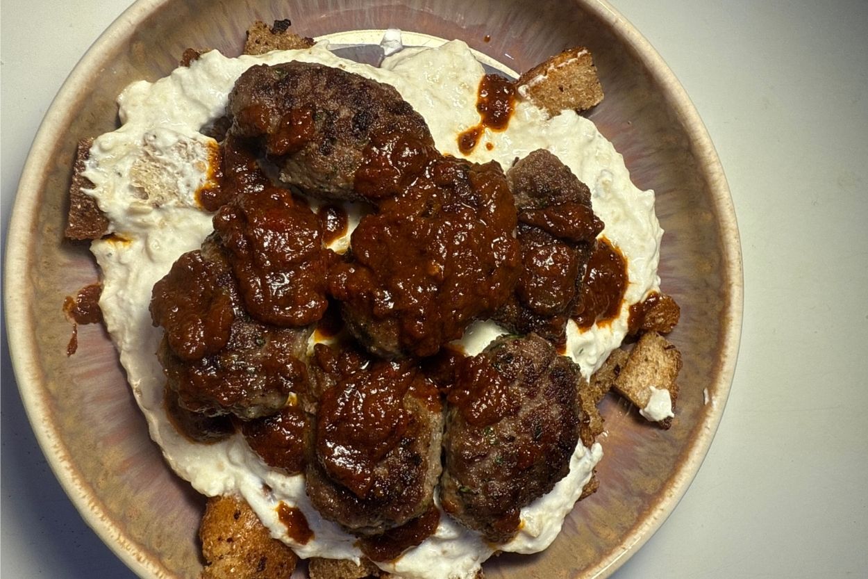 Ali Nazik Usulü Pideli Köfte Tarifi