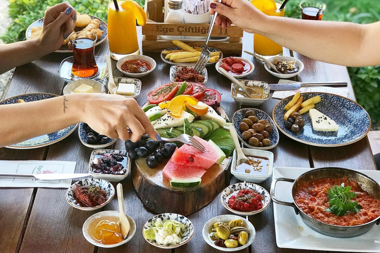 Ege Çiftliği Kahvaltı & Şarküteri
