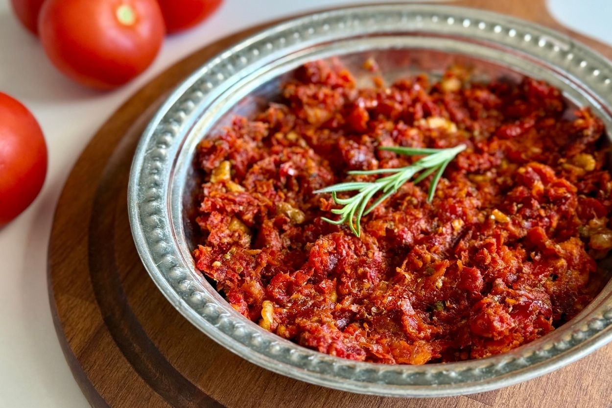 Kuru Domatesli Sos Tarifi