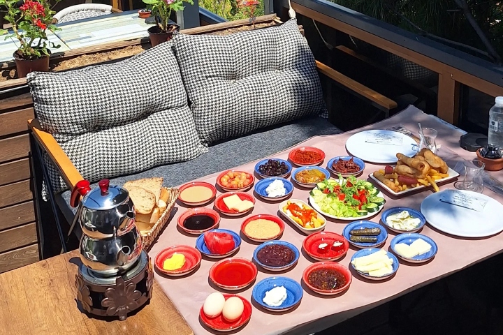 Niobe Seyir Cafe & Kahvaltı Salonu