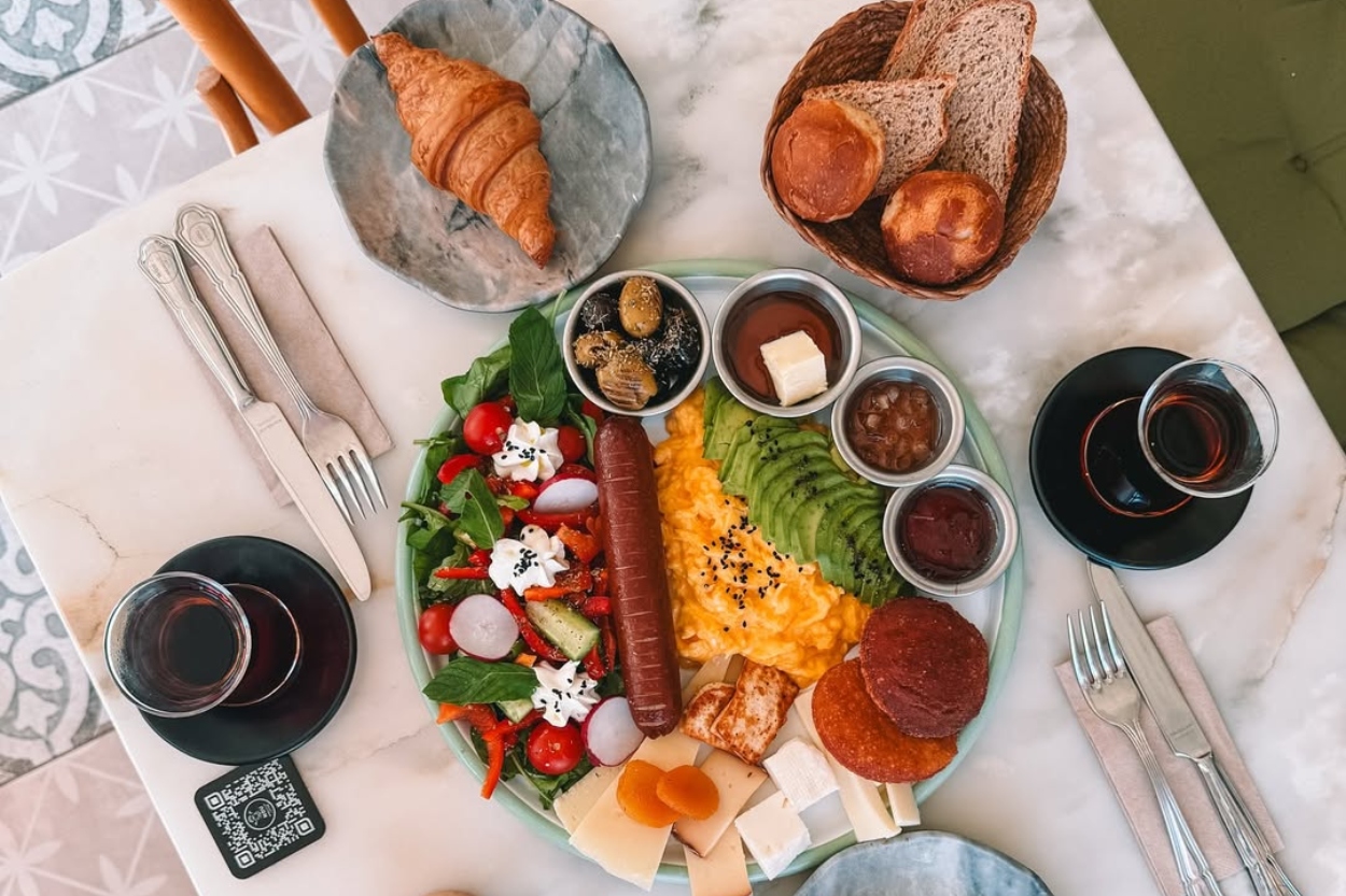 Nou Breakfast Club & Coffee