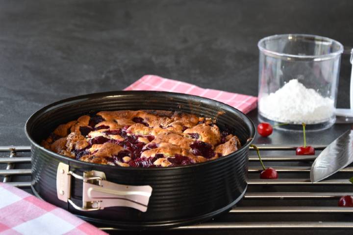 Kelepçeli kek kalıbı