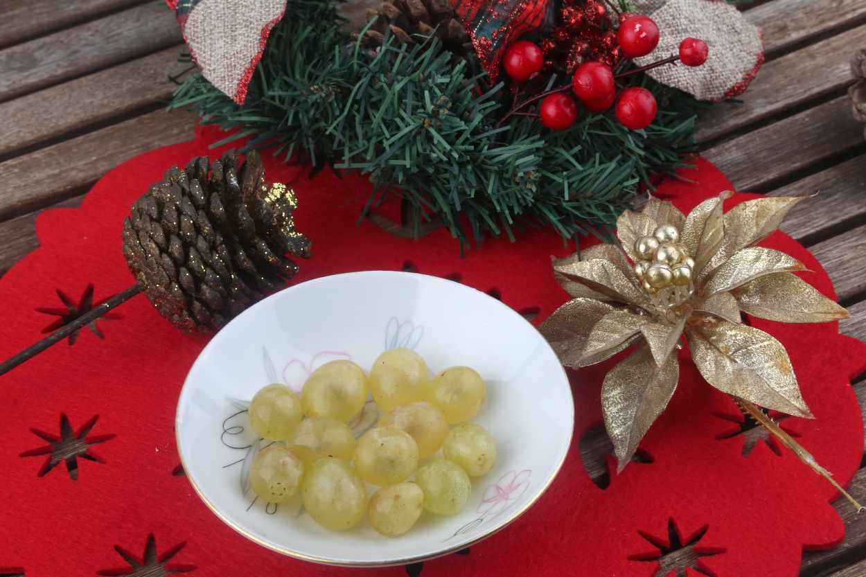Yılbaşı 12 Üzüm Ritüeli Nedir, Nasıl Yapılır?