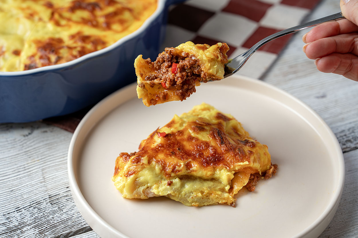 Fırında Peynir Soslu Kıymalı Lavaş Tarifi