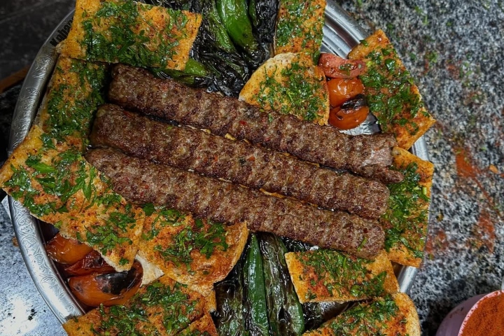 Meşhur Kebapçı Cahit Usta